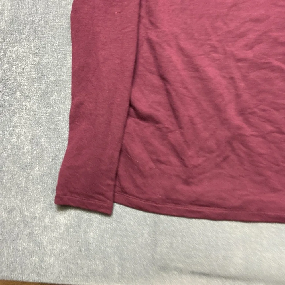 Banana Republic Blank T-Shirt Mens M Burgundy Side Slit Performance Crew Neck